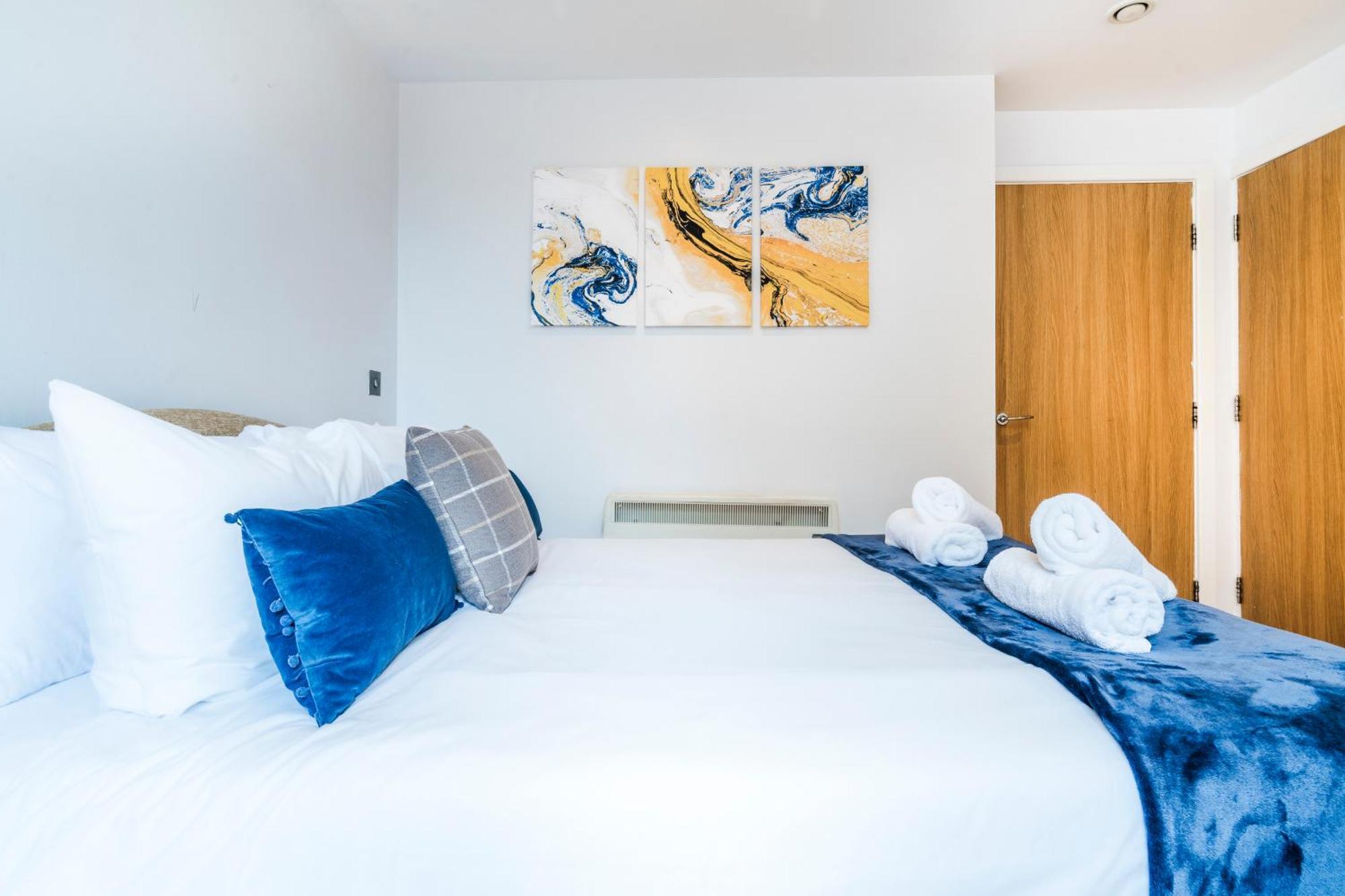 Cavern Quarters, Beautiful Two Bedroom City Centre Apartment By Garudy Serviced Apartments And Short Lets - Perfect For Longer Stays Ливърпул Екстериор снимка