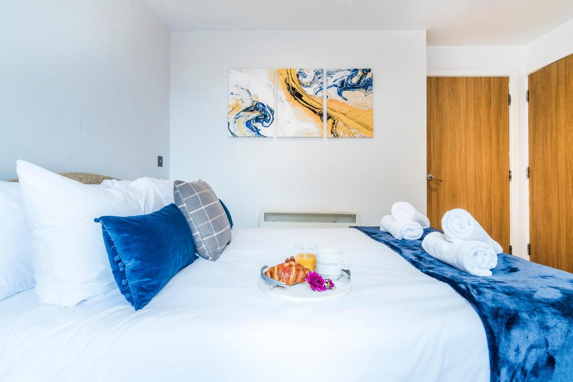 Cavern Quarters, Beautiful Two Bedroom City Centre Apartment By Garudy Serviced Apartments And Short Lets - Perfect For Longer Stays Ливърпул Екстериор снимка