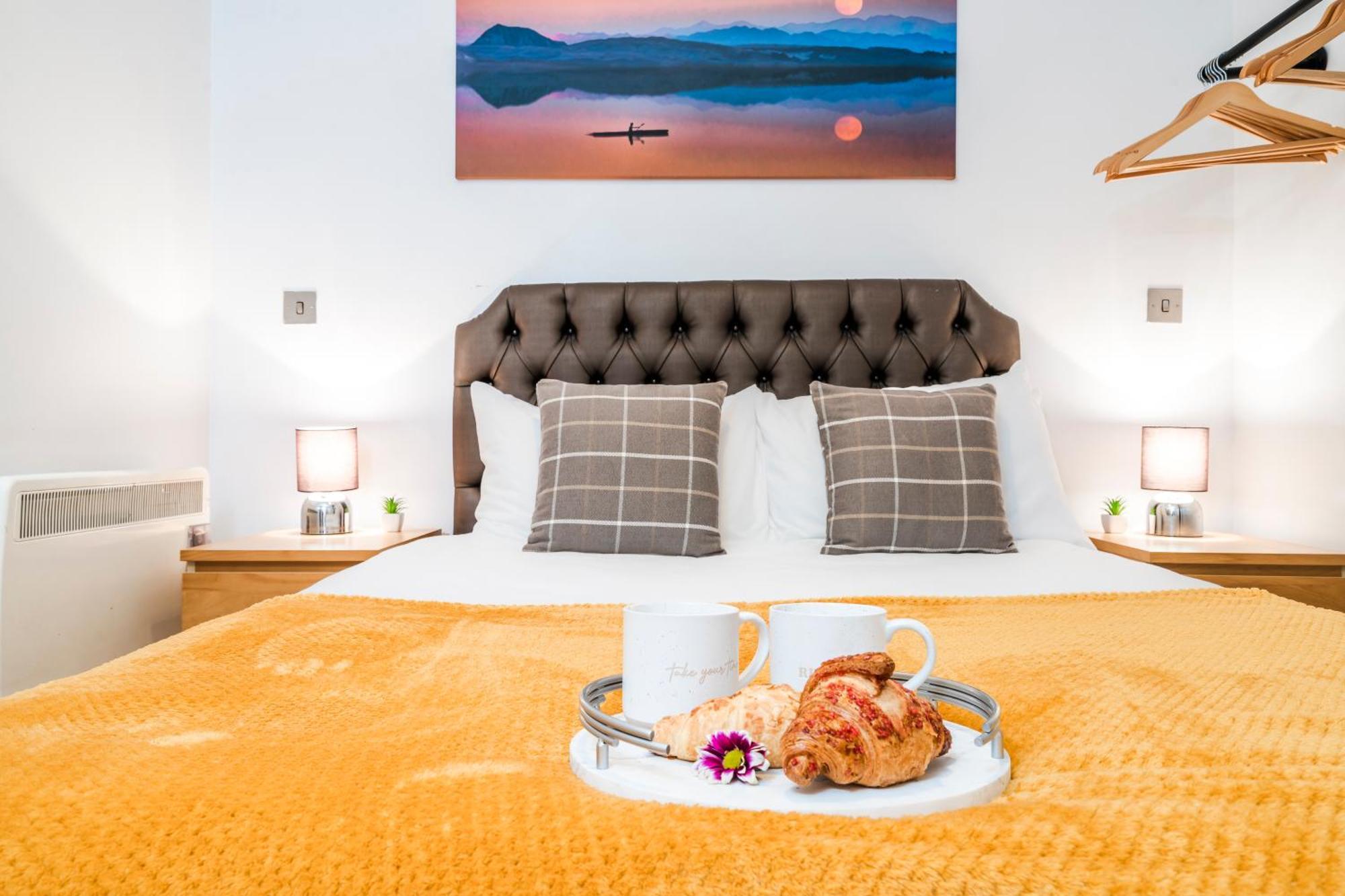 Cavern Quarters, Beautiful Two Bedroom City Centre Apartment By Garudy Serviced Apartments And Short Lets - Perfect For Longer Stays Ливърпул Екстериор снимка